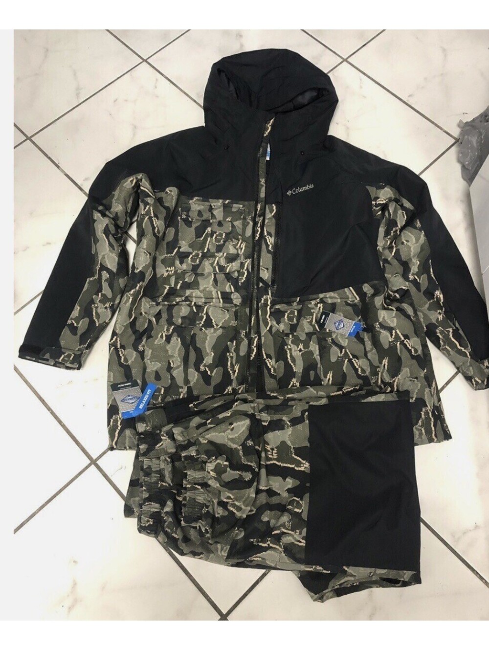 Columbia Omni-Tech Men’s Hooded Green Camouflage Tracksuit XL NWT